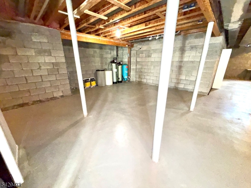Wellington West - Residential