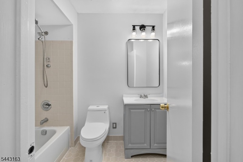 Quail Crest - Residential