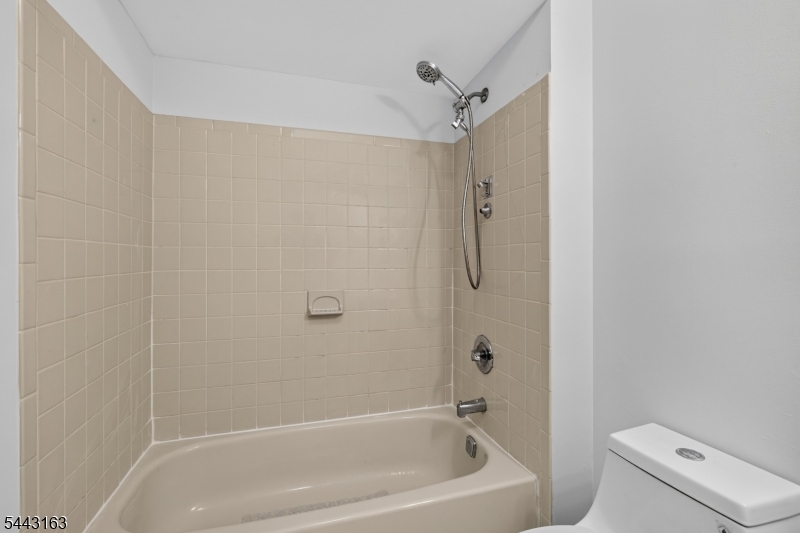 Quail Crest - Residential