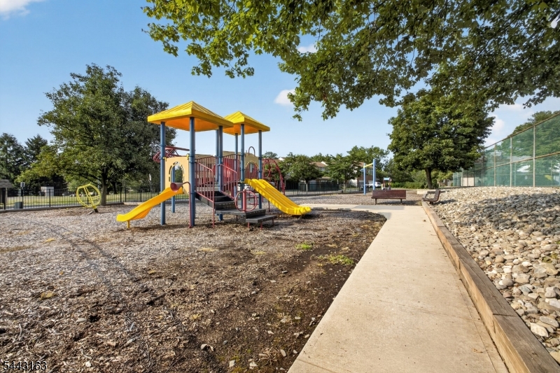 Quail Crest - Residential