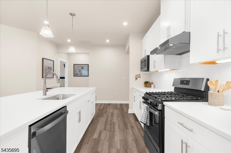 Hawke Point - Residential