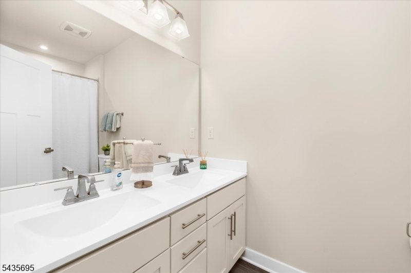 Hawke Point - Residential