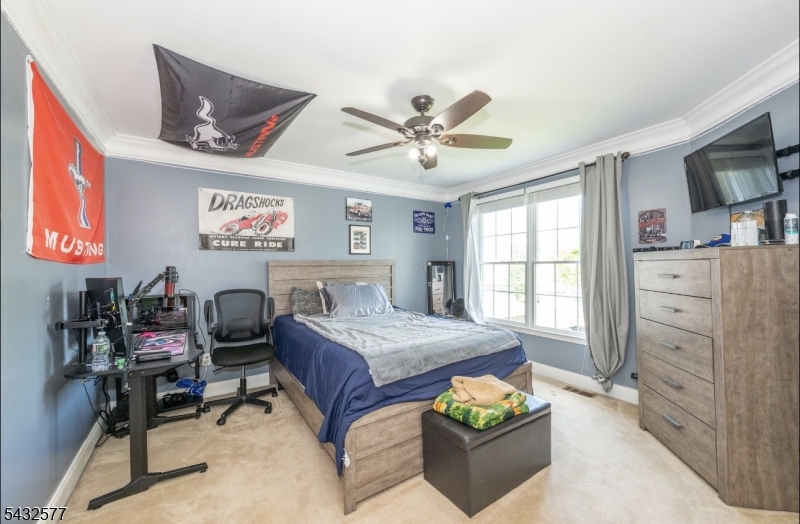 CRYSTAL SPRINGS - Residential