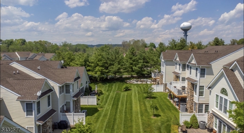 CRYSTAL SPRINGS - Residential