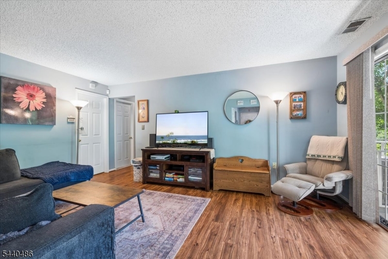 Cedar Brook - Residential