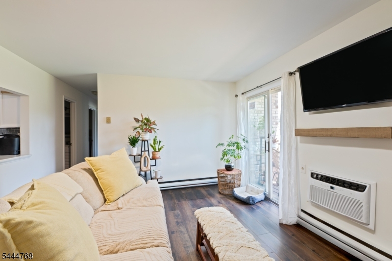 Pompton Village - Residential