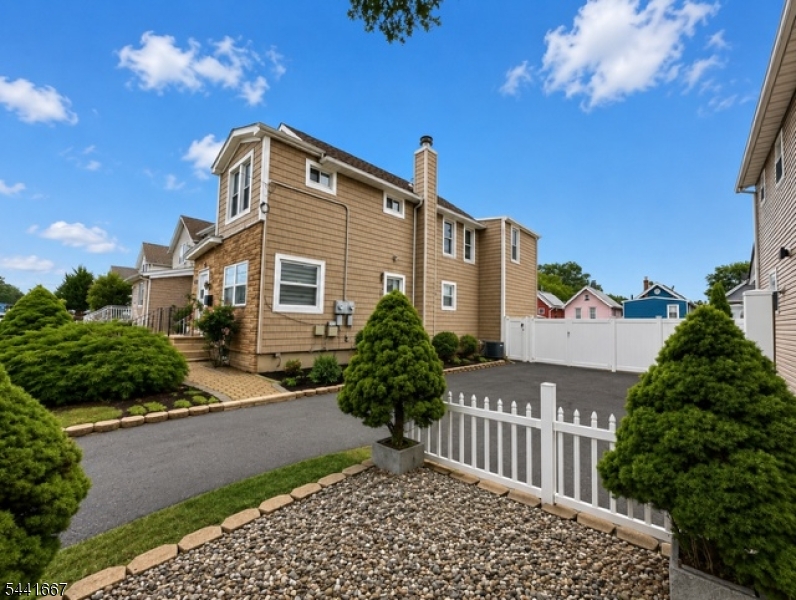 1/2 Block off Midland - Residential Income