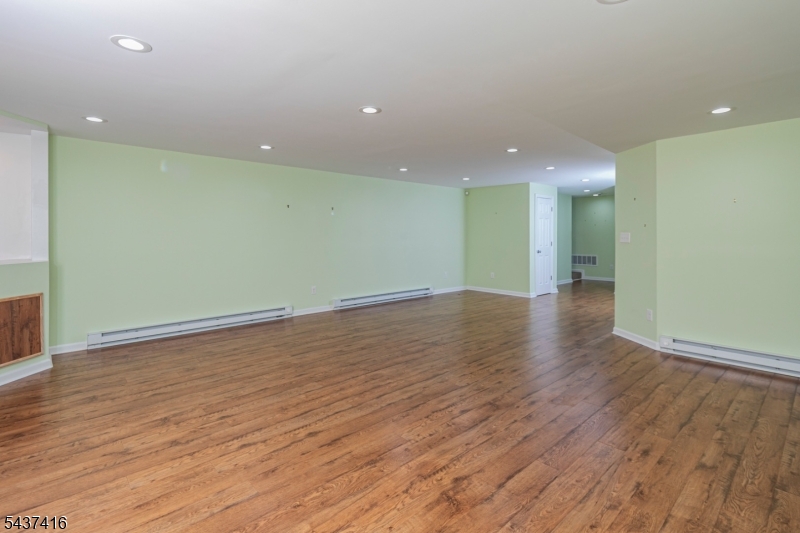 Montgomery Hills - Residential