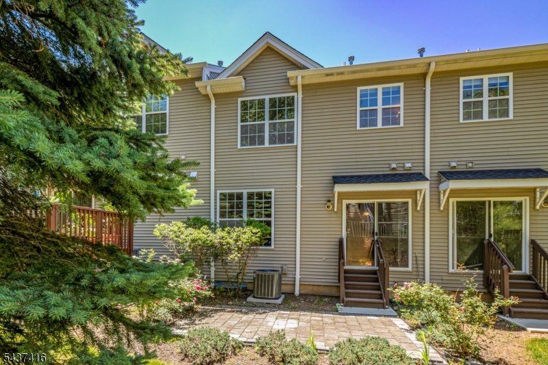 Montgomery Hills - Residential