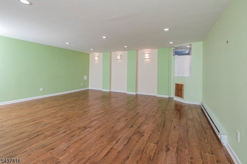 Montgomery Hills - Residential