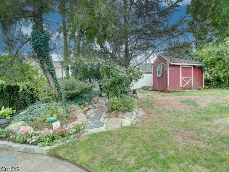 Lake Hiawatha - Residential