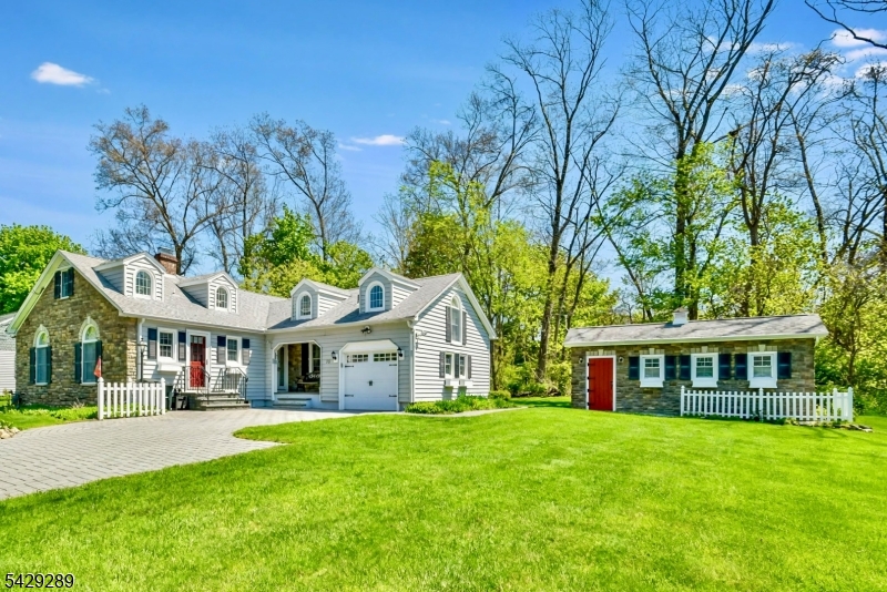 LAKE SWANNONOA - Residential