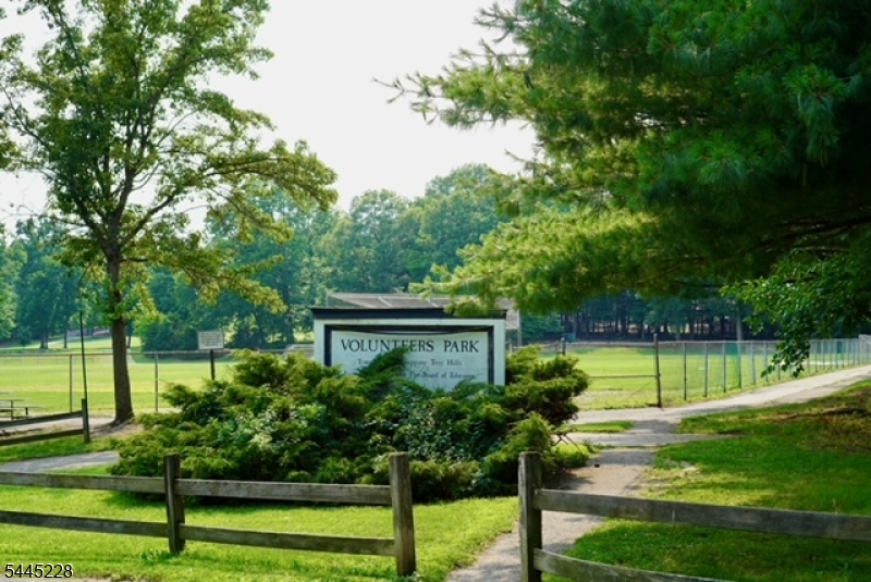 Lake Hiawatha - Residential