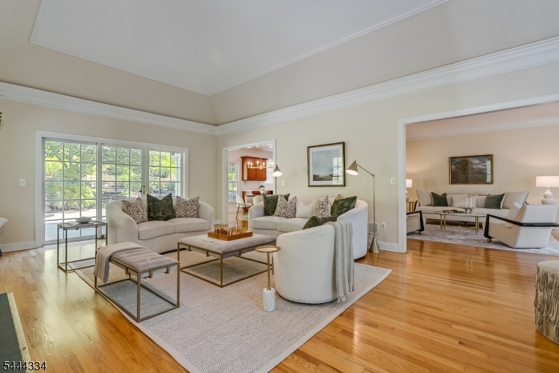 BROOKRACE - Residential