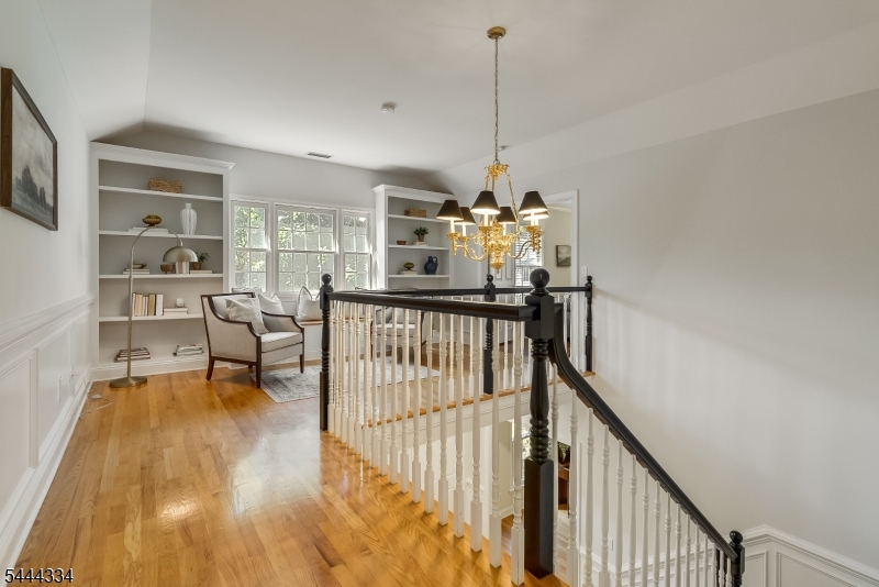 BROOKRACE - Residential