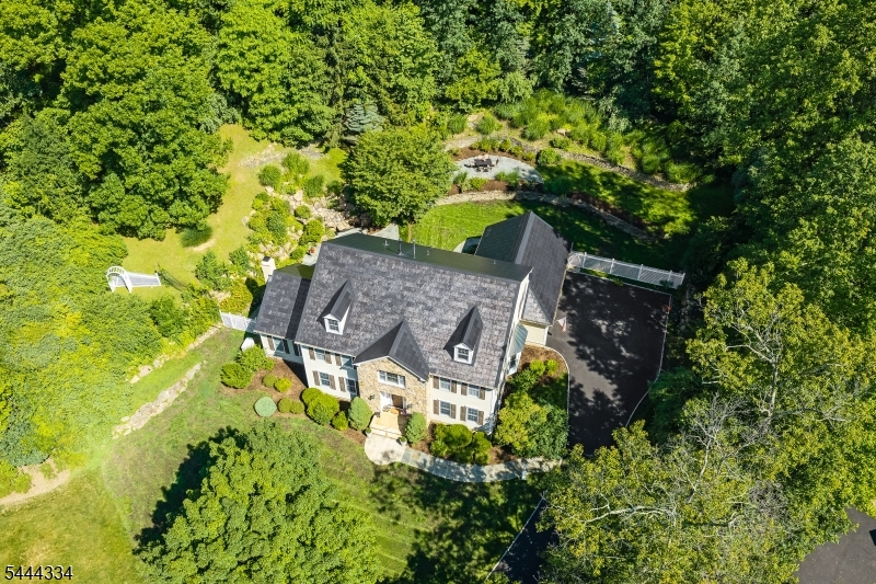 BROOKRACE - Residential