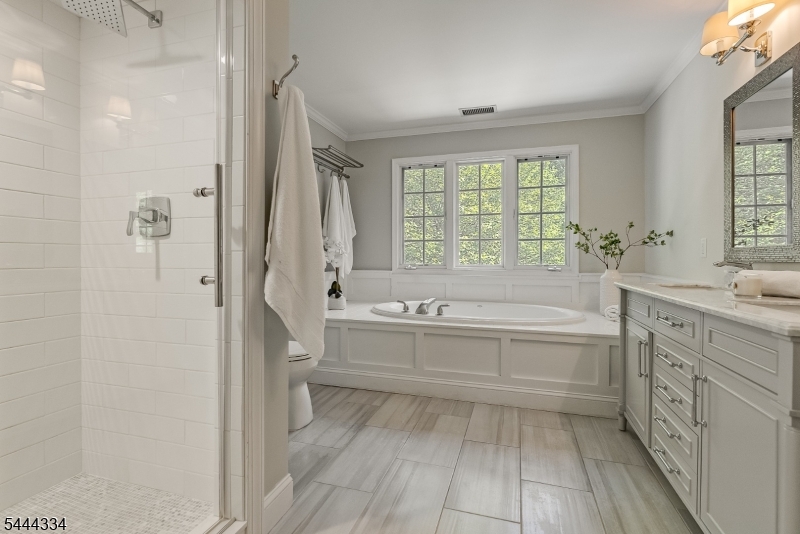BROOKRACE - Residential
