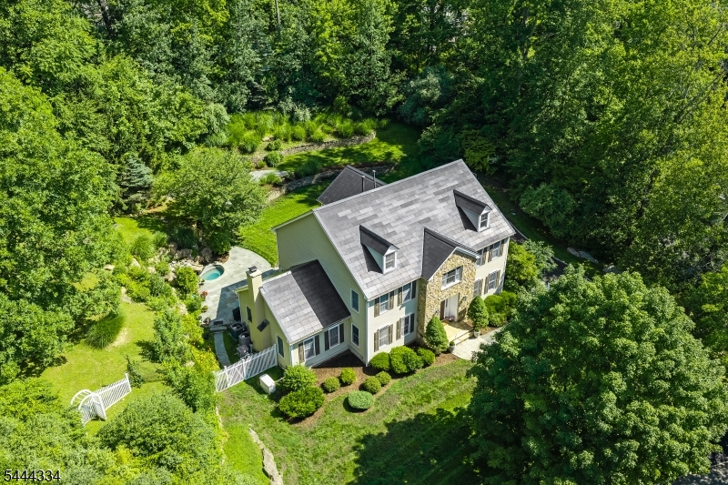 BROOKRACE - Residential