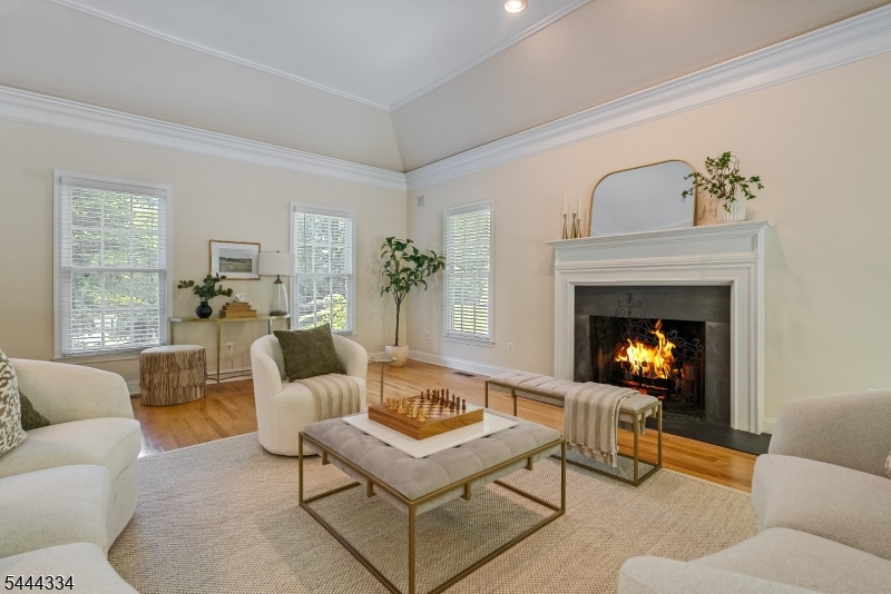 BROOKRACE - Residential