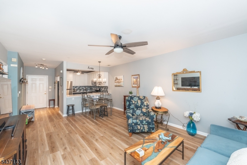 Fox Hills - Residential