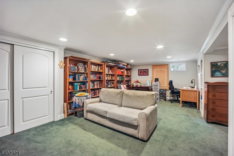 Riker Hill - Residential