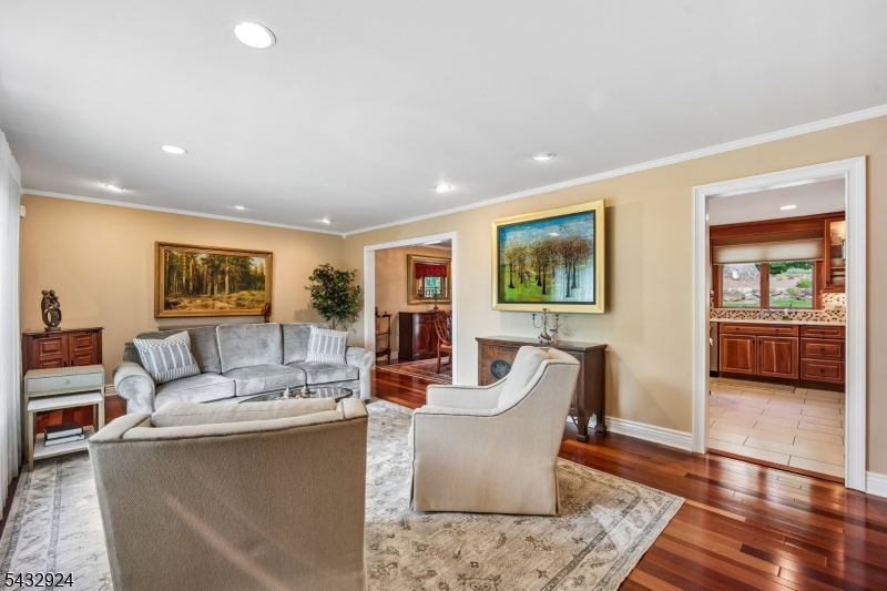 Riker Hill - Residential
