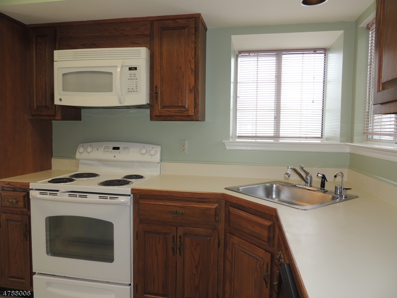 Mayfield - The Hills - Residential Lease