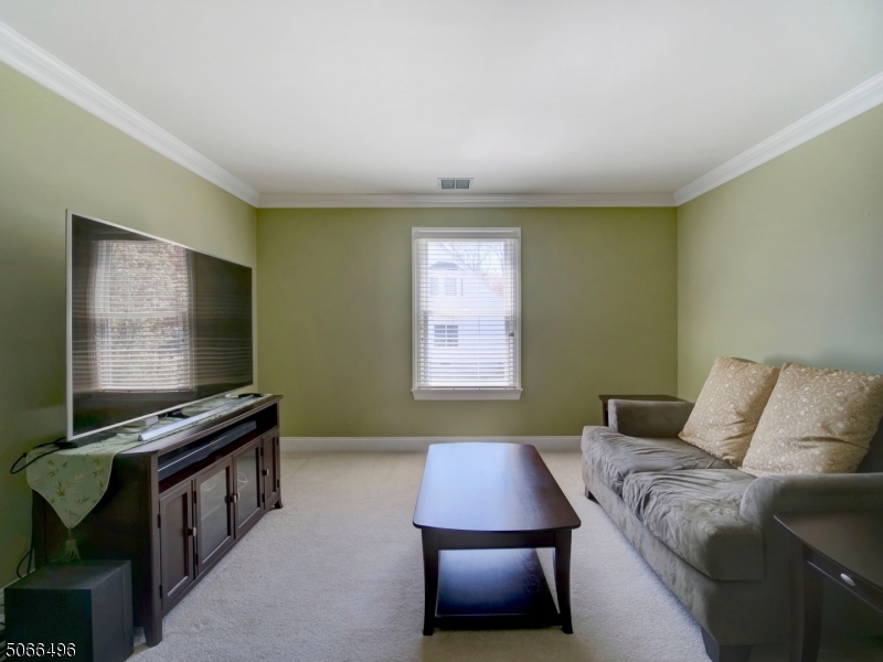 HUNTERS RIDGE - Residential