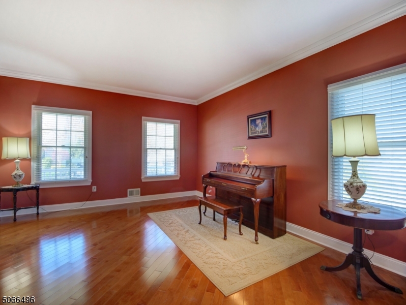 HUNTERS RIDGE - Residential