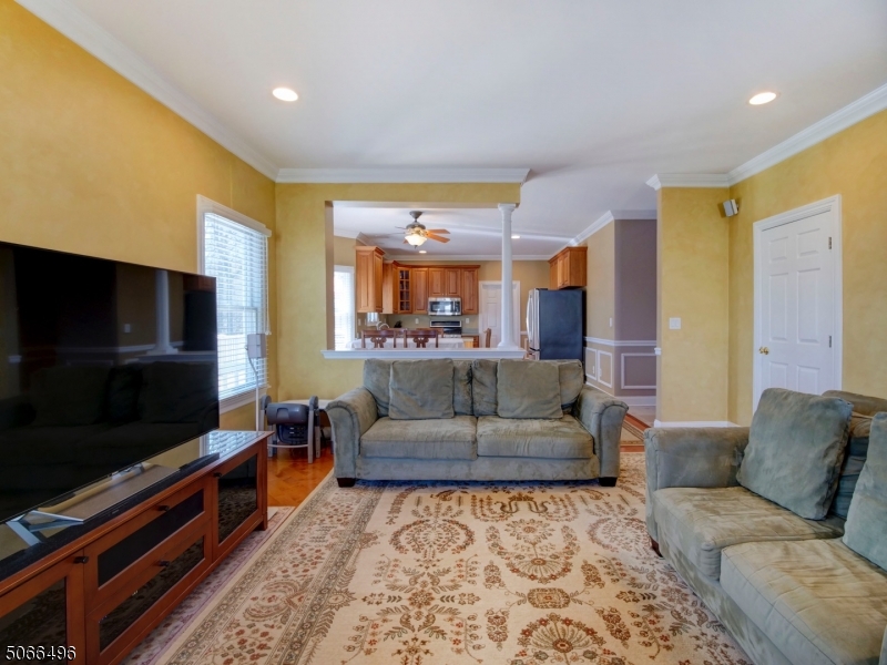 HUNTERS RIDGE - Residential