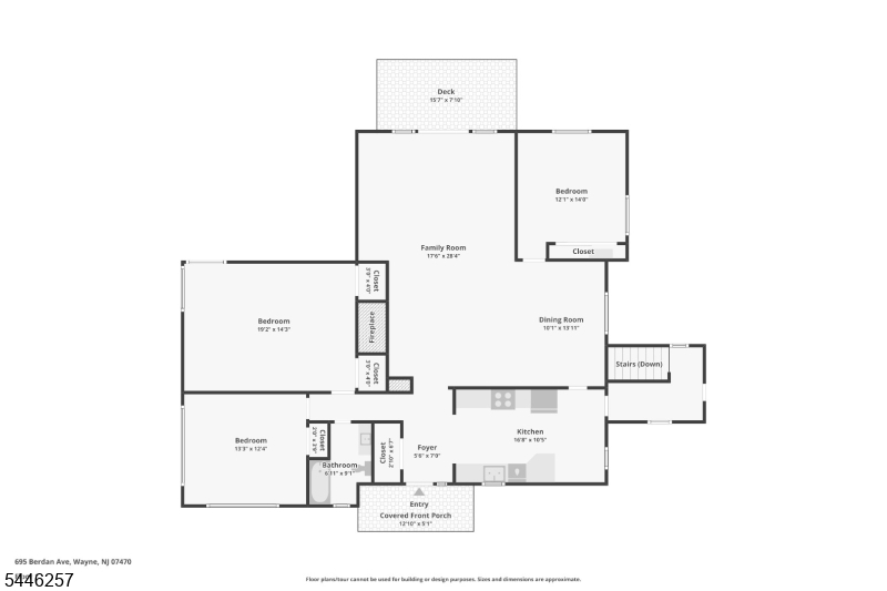 Main image without alt text