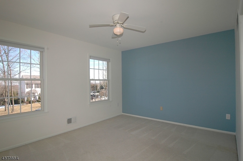 HUNTERS RIDGE - Residential