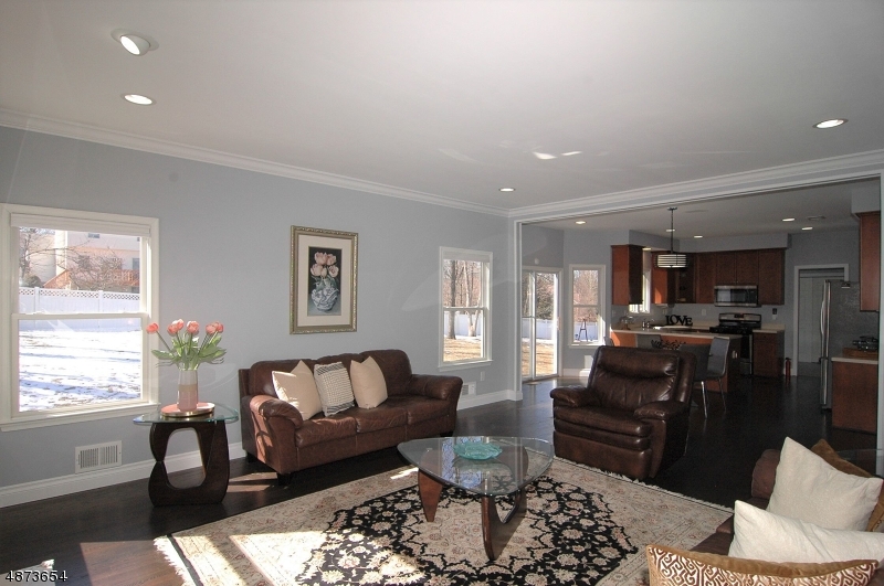HUNTERS RIDGE - Residential