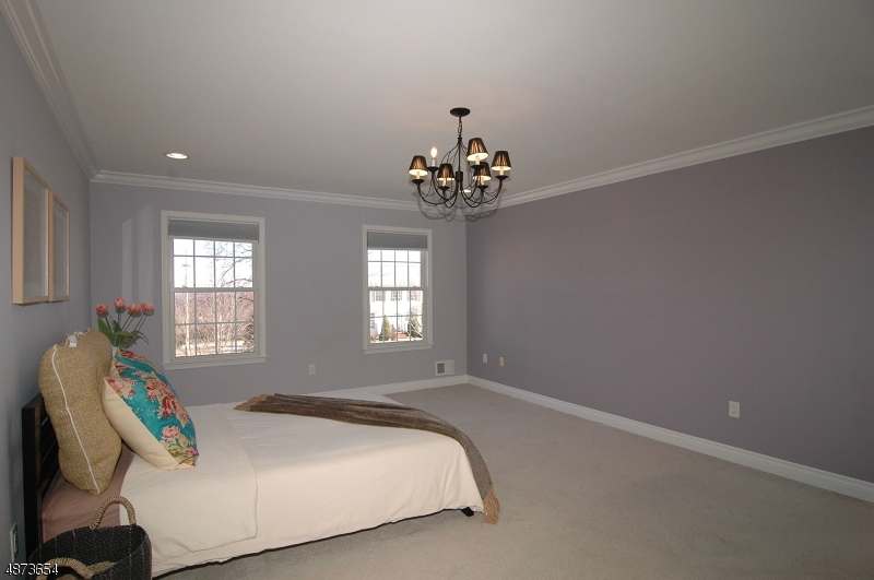 HUNTERS RIDGE - Residential