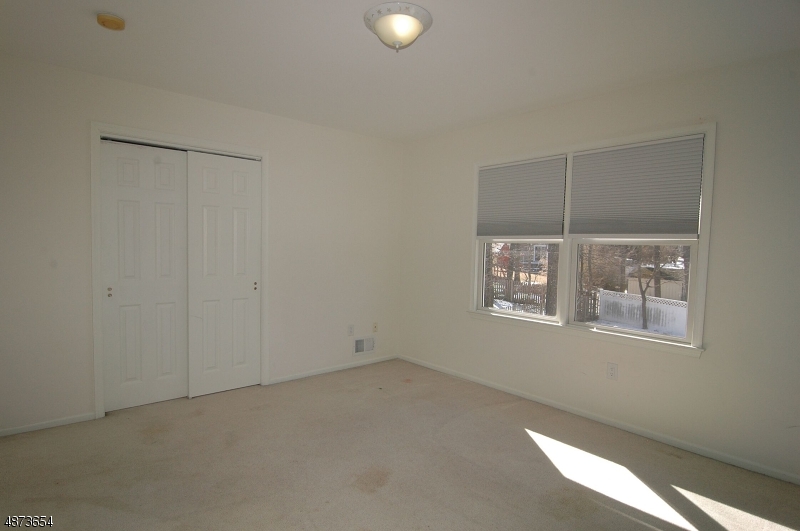 HUNTERS RIDGE - Residential