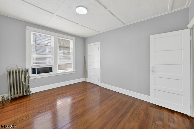 BOTANY VILLAGE - Residential Lease