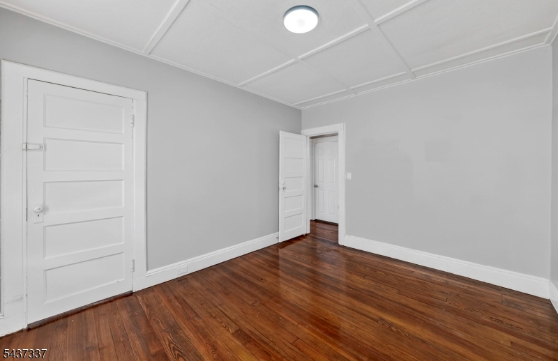 BOTANY VILLAGE - Residential Lease
