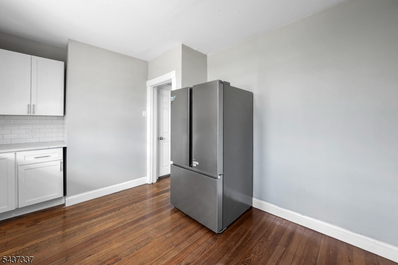 BOTANY VILLAGE - Residential Lease