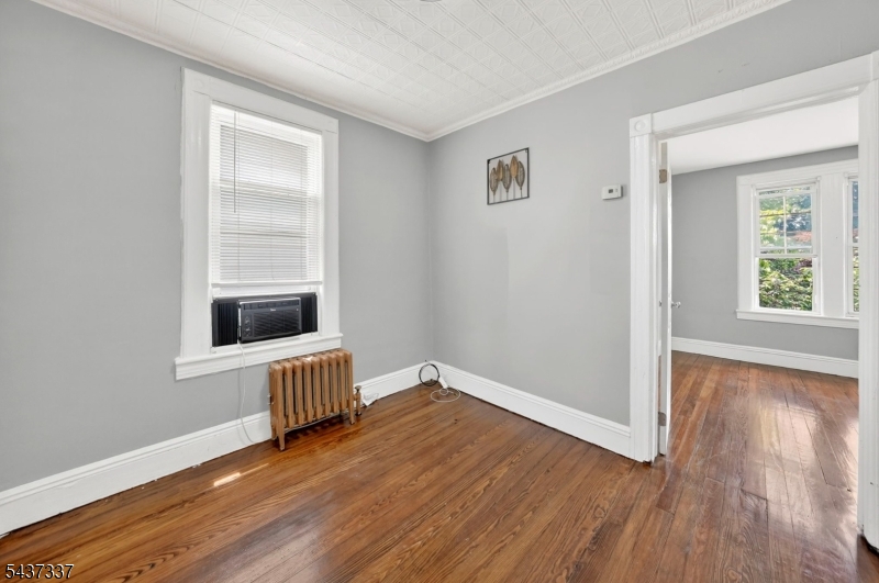 BOTANY VILLAGE - Residential Lease