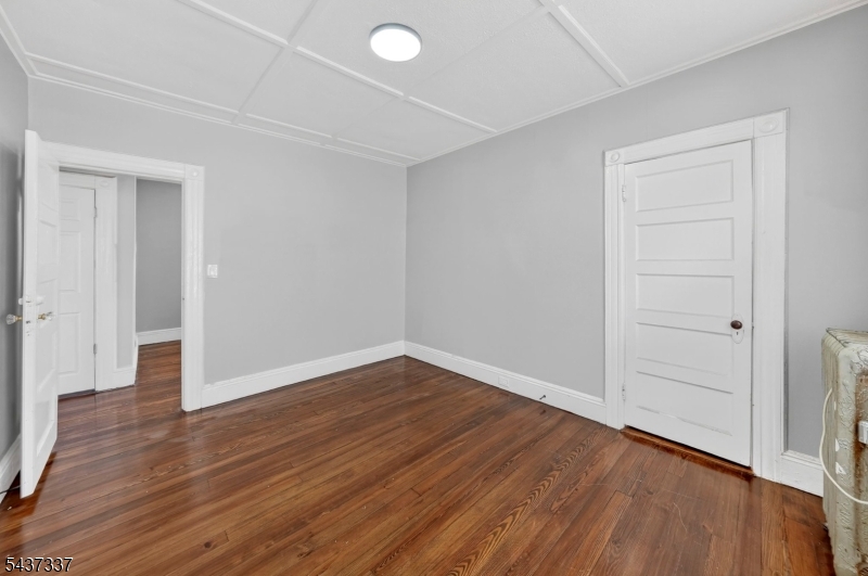 BOTANY VILLAGE - Residential Lease
