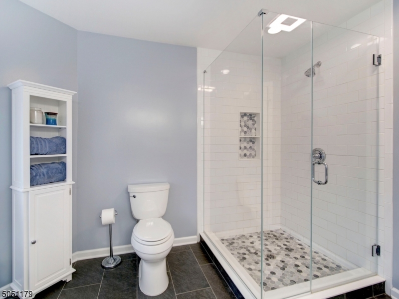 HUNTER'S RIDGE - Residential