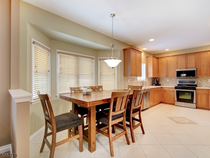 HUNTER'S RIDGE - Residential