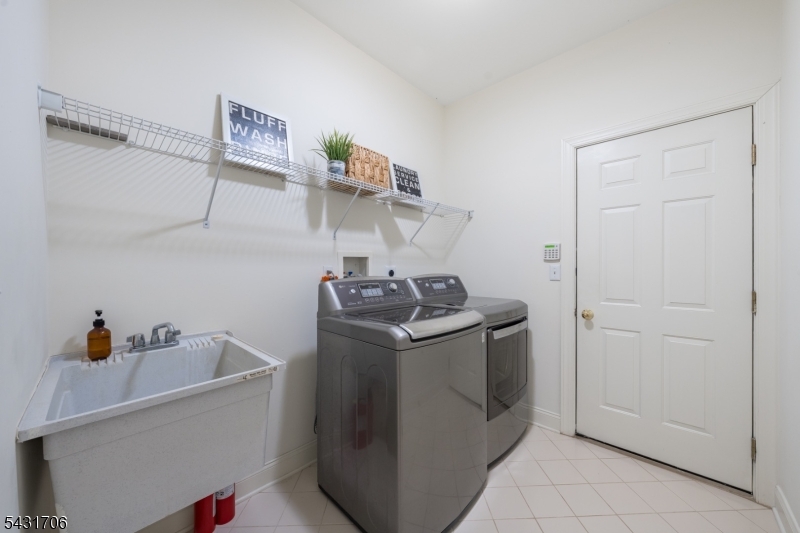 Regency At Denville - Residential
