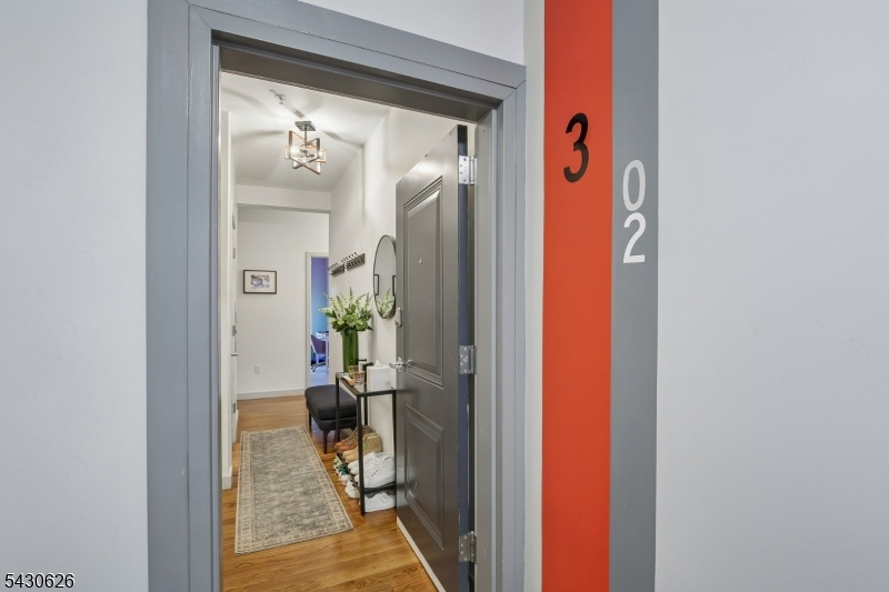 52 Linc at Orange Station - Residential