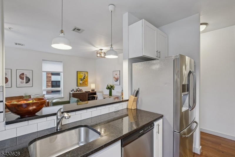 52 Linc at Orange Station - Residential
