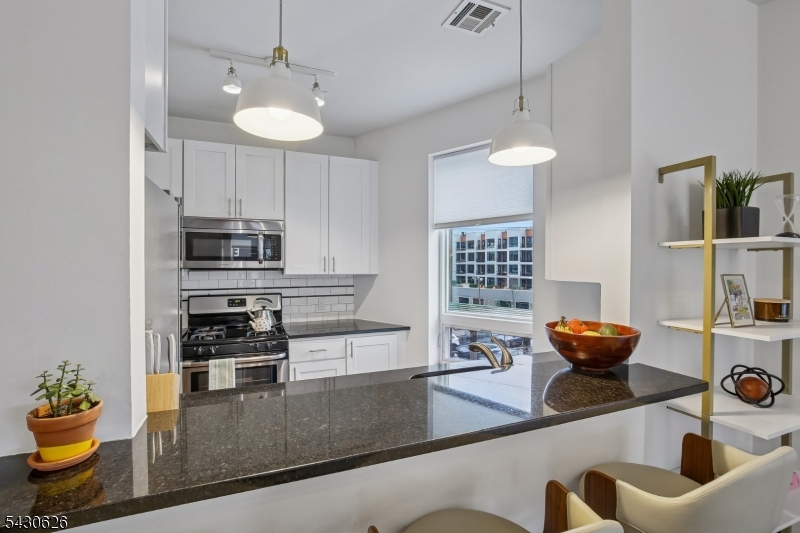 52 Linc at Orange Station - Residential