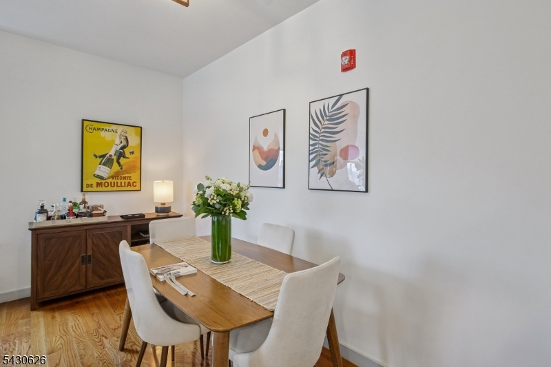 52 Linc at Orange Station - Residential