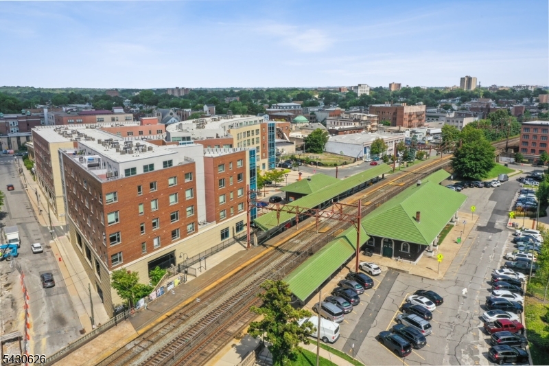 52 Linc at Orange Station - Residential