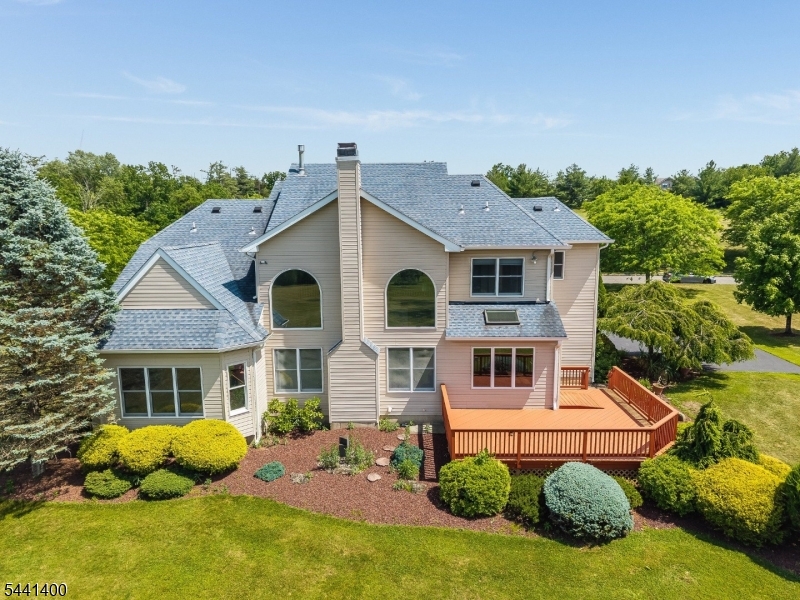 HUNTERDON CHASE - Residential