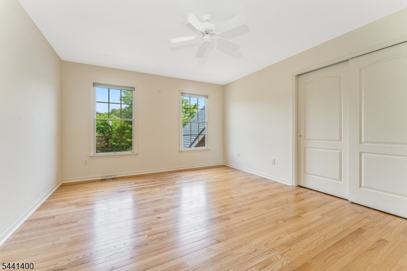 HUNTERDON CHASE - Residential
